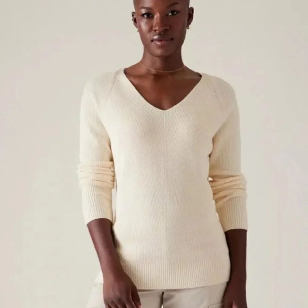 Athleta Hanover Refined V-neck Merino Wool Blend Sweater | Size XS